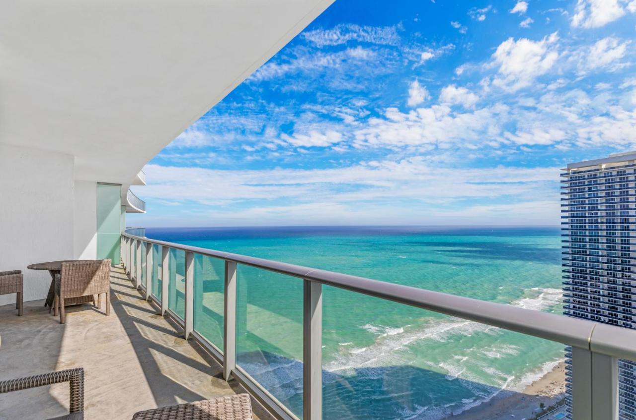 Seashore Resort - 2 Bedroom Right On The Beach Direct Ocean-View With Amenities On The Rooftop 好莱坞 外观 照片