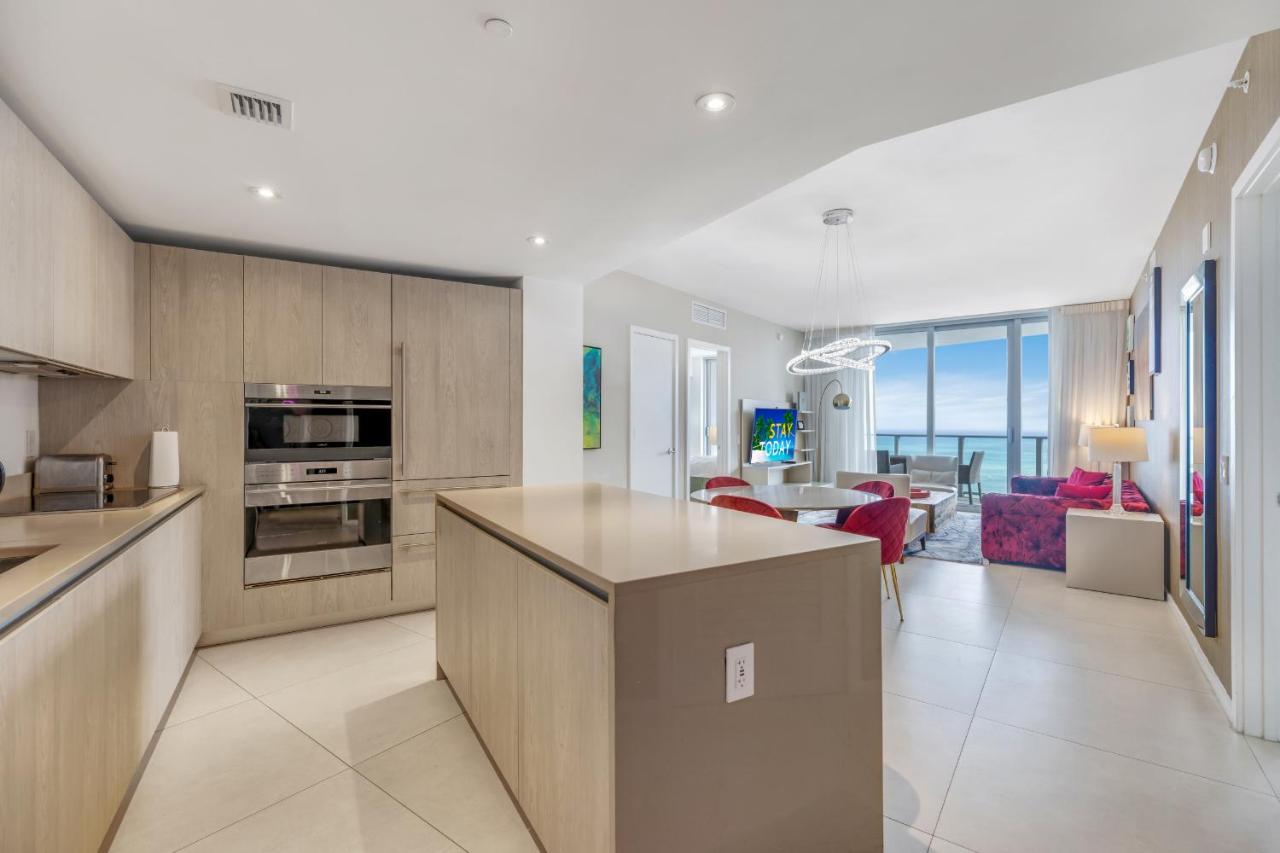 Seashore Resort - 2 Bedroom Right On The Beach Direct Ocean-View With Amenities On The Rooftop 好莱坞 外观 照片