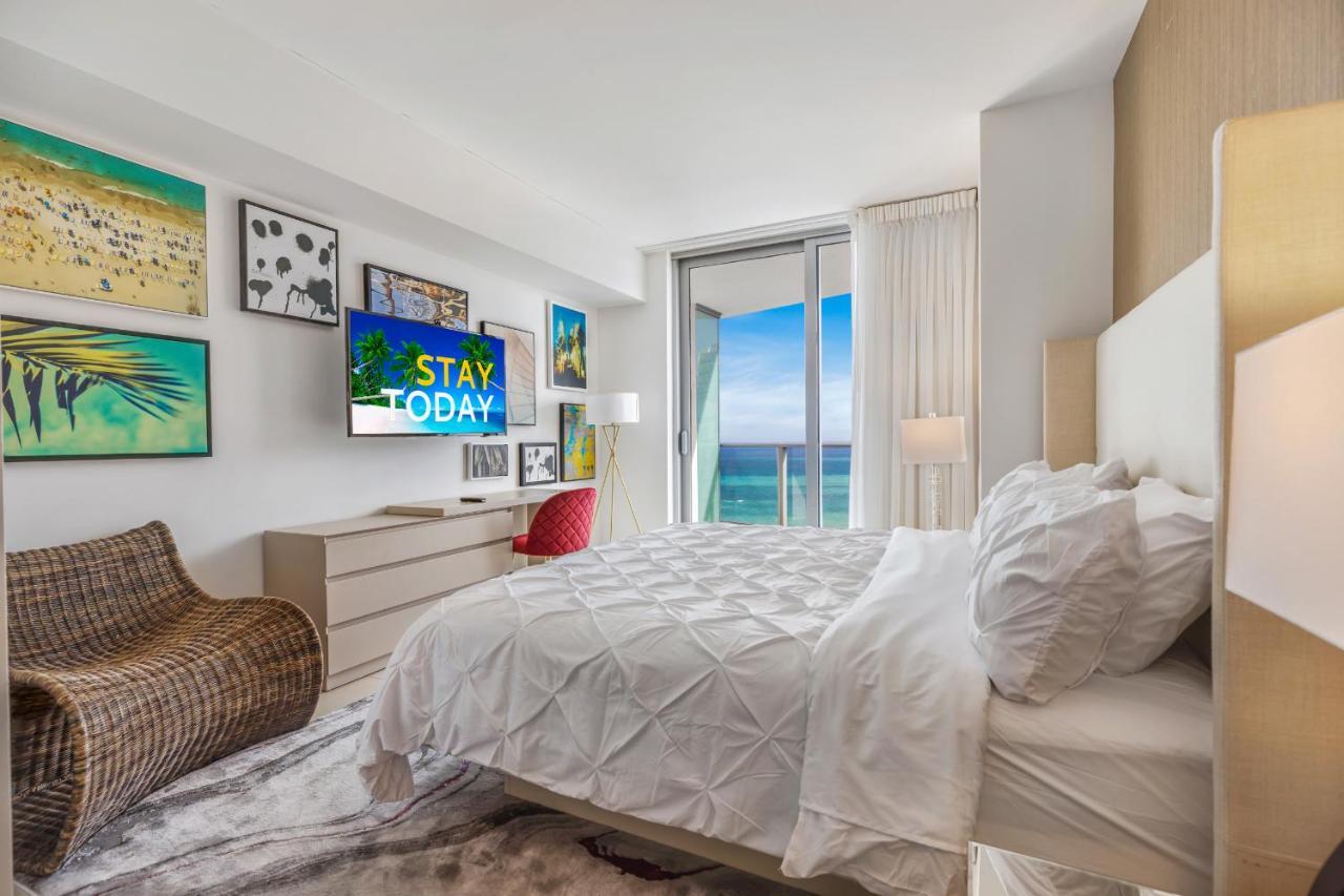 Seashore Resort - 2 Bedroom Right On The Beach Direct Ocean-View With Amenities On The Rooftop 好莱坞 外观 照片