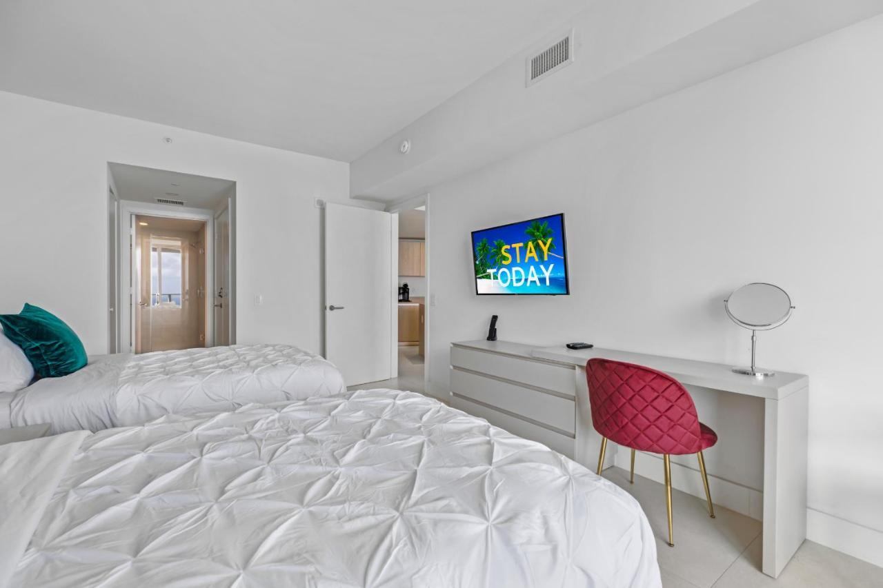 Seashore Resort - 2 Bedroom Right On The Beach Direct Ocean-View With Amenities On The Rooftop 好莱坞 外观 照片